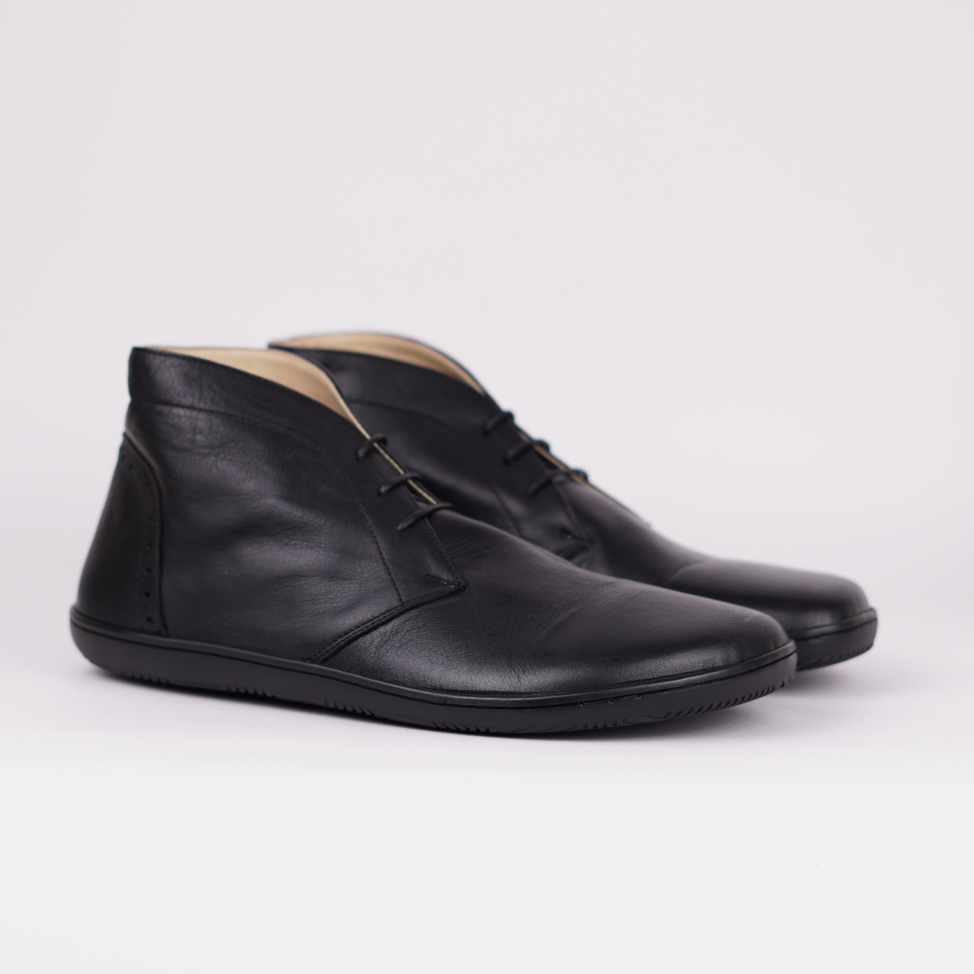 NOMAD black smooth leather - Barefoot Chukka Boot Herren